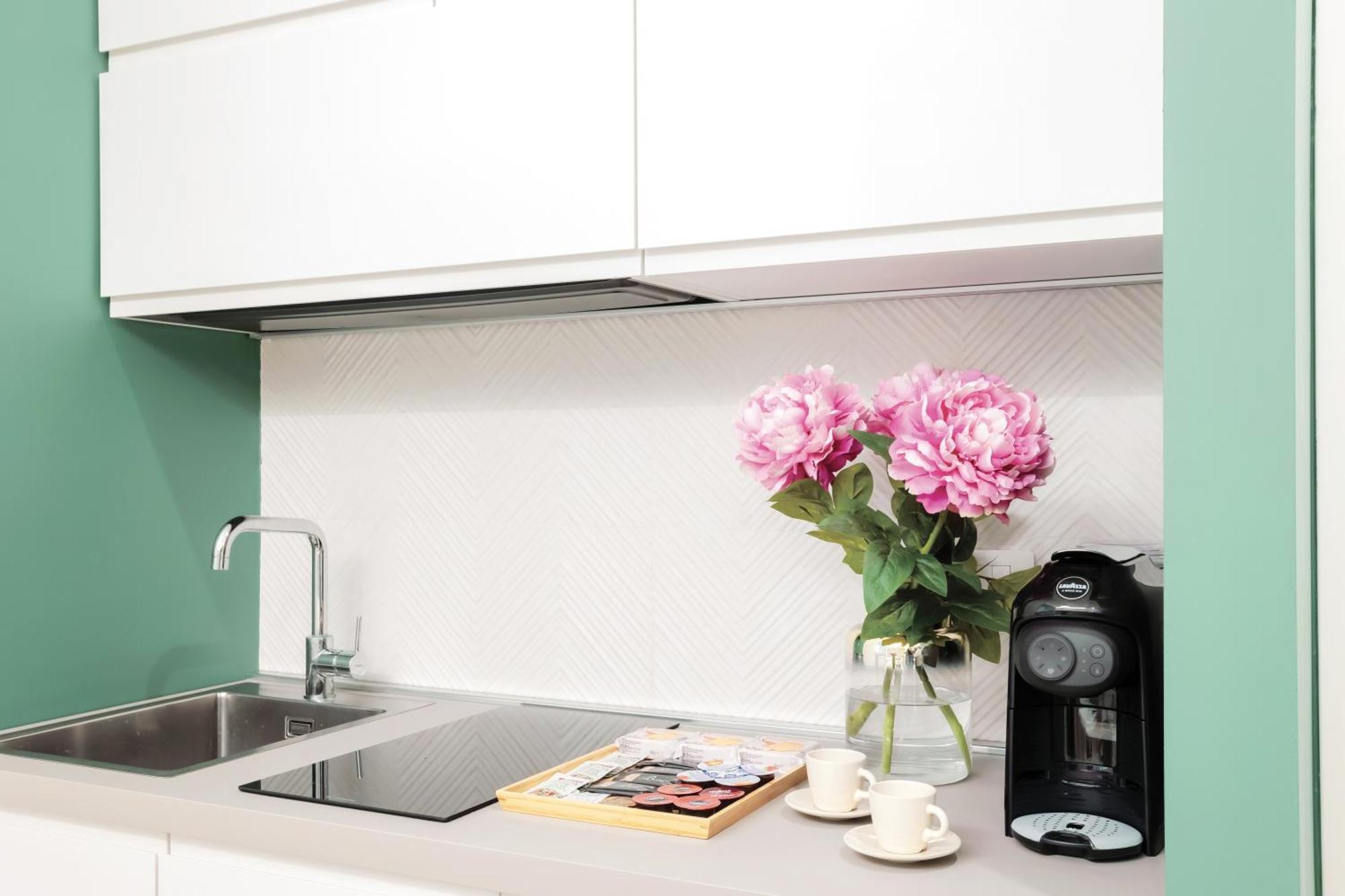Apartment House In Design Duomo-tortona-navigli-m4 Milan